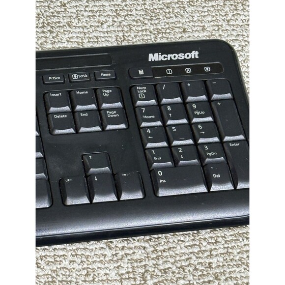 Microsoft Wired USB Keyboard 600 - Model 1366 - Black - With Number Pad - Picture 2 of 6